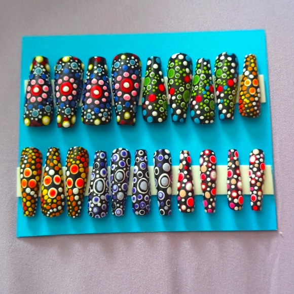 Metis Bead Art Press On Nails - Picture 1 of 2